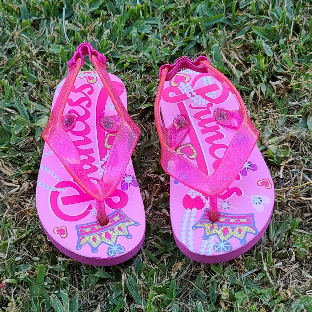 NWOT Sandals